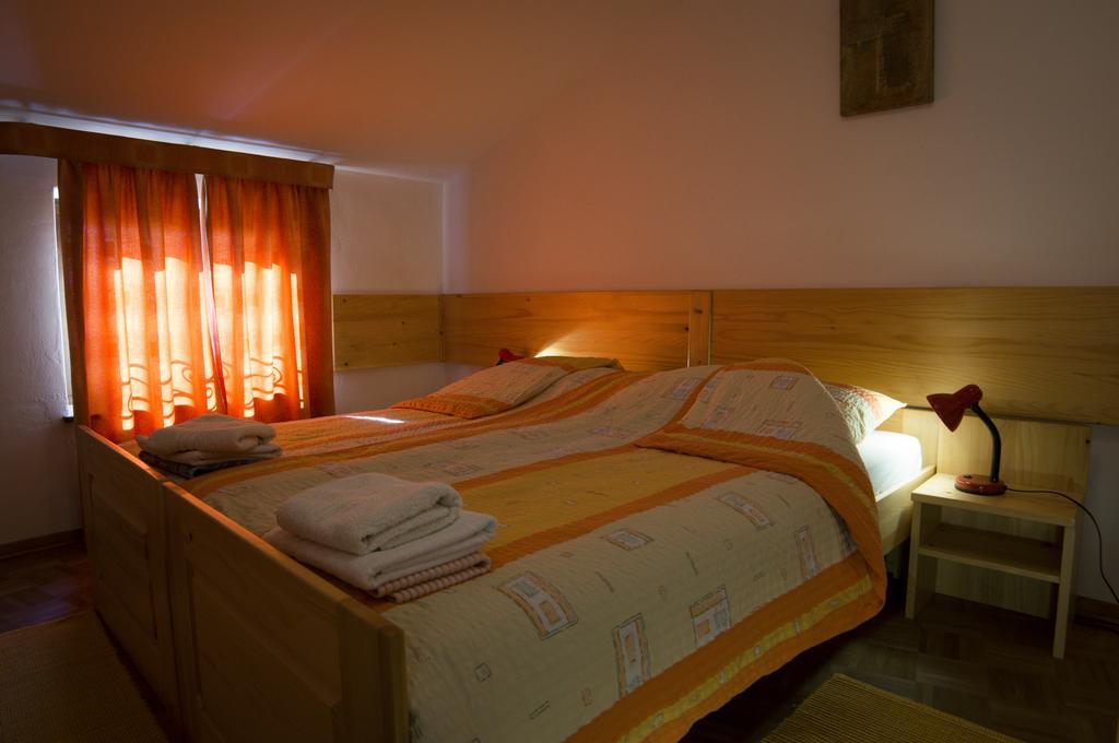 Apartmaji In Sobe Marija Jera Štanjel Zimmer foto
