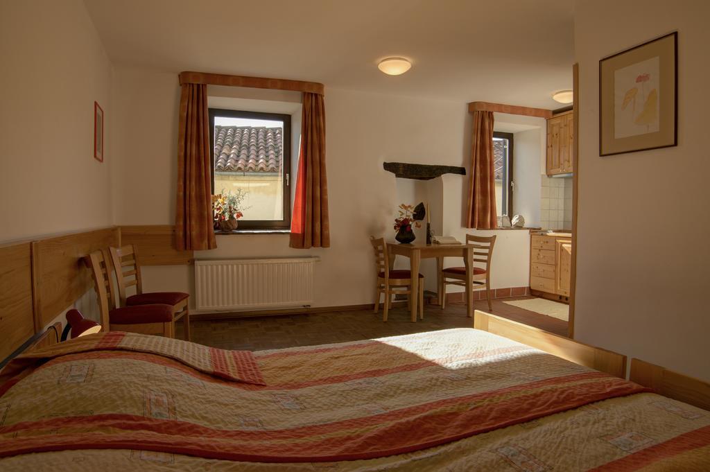 Apartmaji In Sobe Marija Jera Štanjel Zimmer foto